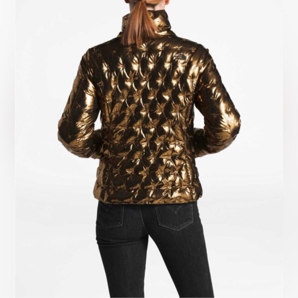 The North Face metallic gold Holladown jacket - Picture 4 of 13